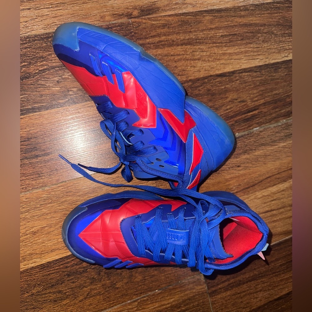 adidas Kids Sneakers in Blue and Red size 4 1/2 (#46)